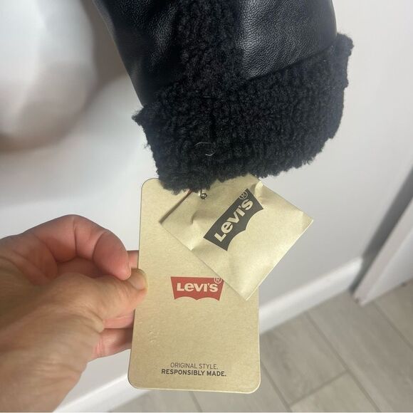 NWT $200 original. Levi's Black Faux Leather Jacket with Shearling Trim - Picture 9 of 13